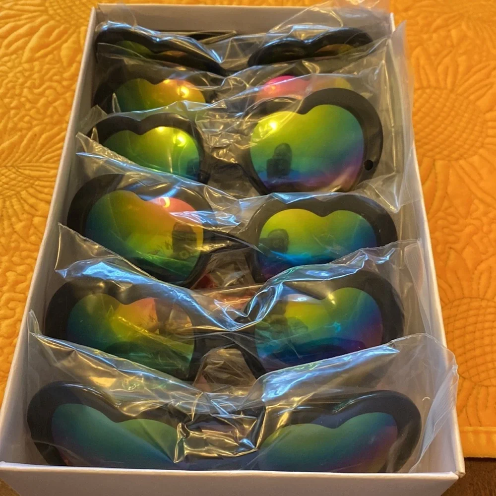 Party Favor Mirrored Heart Shape Teen Sun Glasses Lot with 10 UV Protection